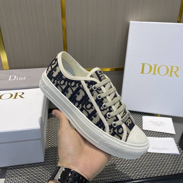 经典爆款dior 电脑刺绣凹凸立体感工艺高品质 35 42 工厂大量现货