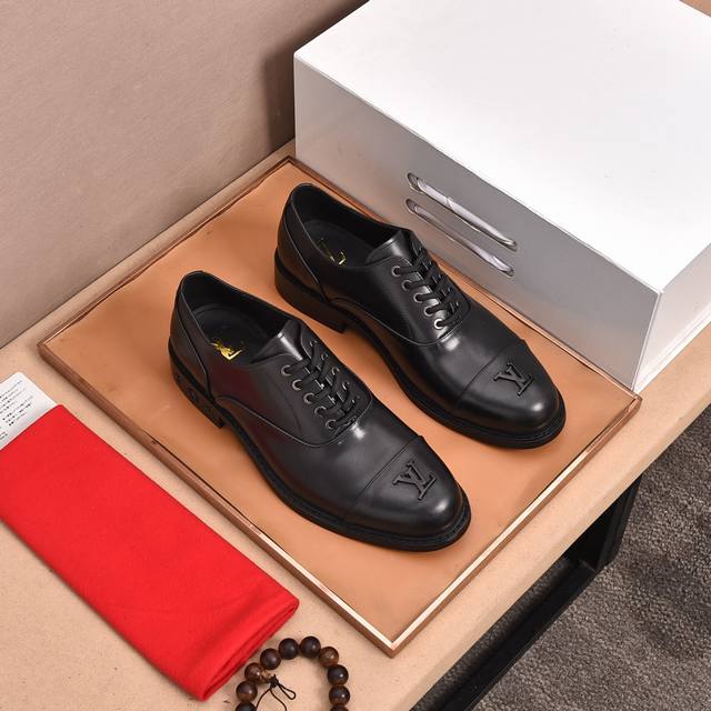 出厂价 水染牛里 半真皮大底 全套包装 Louis Vuitton* 高端 路易威登 22年专柜最新款 正装商务皮鞋原版最高品质！进口意大利小牛皮面料牛皮内里