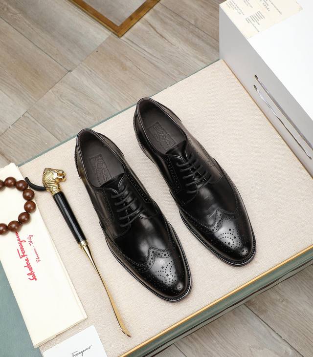 出厂价 顶级品质 真皮大底系列 Salvatore Ferragamo 菲拉格慕商务皮鞋，1:1顶级代购品质，鞋面进口精选原版小牛皮，内里垫脚均用进口原版水染牛