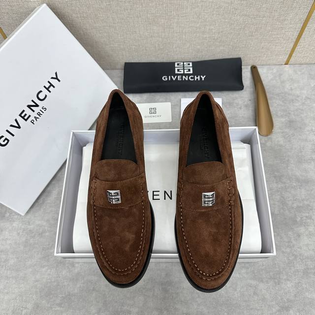 Gvx 新品 纪梵*希 男士乐福鞋皮鞋 采用进口牛皮 开边珠亮 翻毛皮皮打造 一脚蹬便鞋 品牌4G五金扣贯穿鞋面 一脚蹬穿着 进口水染牛皮内里 牛皮垫脚原版真皮