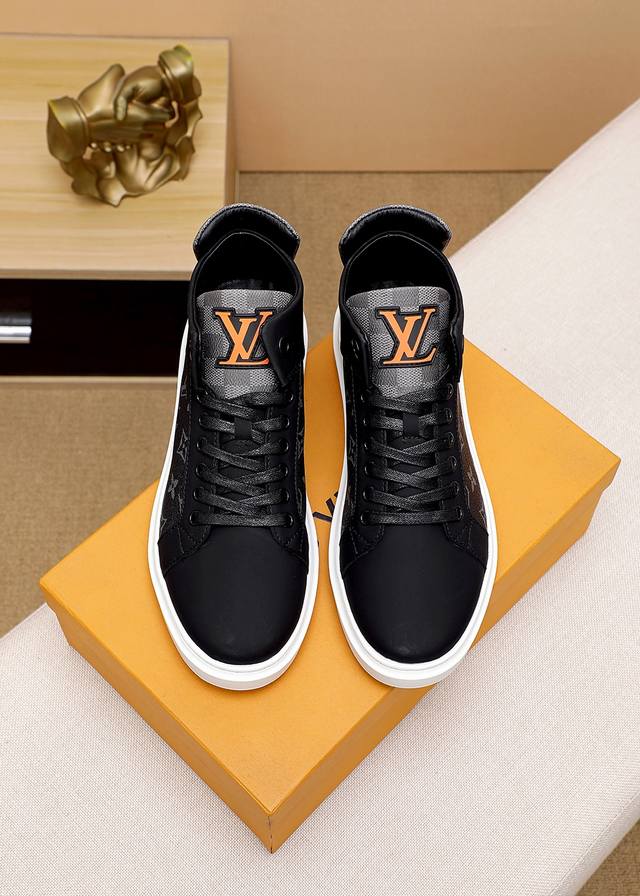 高帮系列louis Vuitton 路易威登 ，新款官网休闲高帮鞋爆款！原版一比一.，大牌的气势不言而明！上脚舒适大气！鞋面采用意大利进口头层牛皮搭配原版花纹+