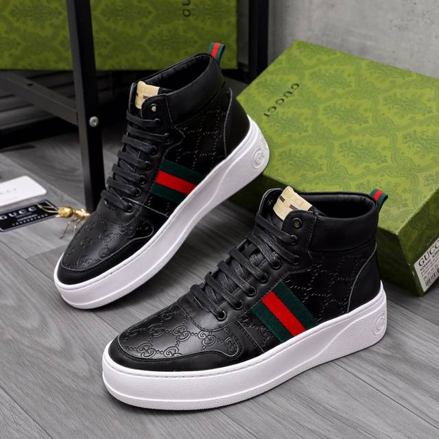 商品商标：Gucci 古驰 休闲鞋 正码码数: 38-44 商品材料：精选 头层牛皮鞋面，进口羊皮内里。原版大底