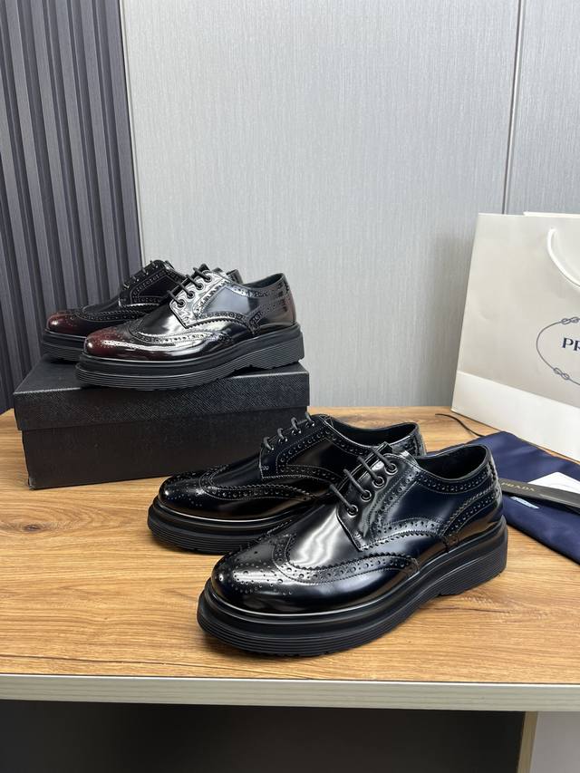 工厂价 Ｐｒａｄａ.普拉达.高档男士休闲皮鞋，高品质，顶级狠货，鞋面进口头层开边珠牛皮，内里垫脚均用进口牛皮，配原版轻质大底，配码38-45， 38,45订做不