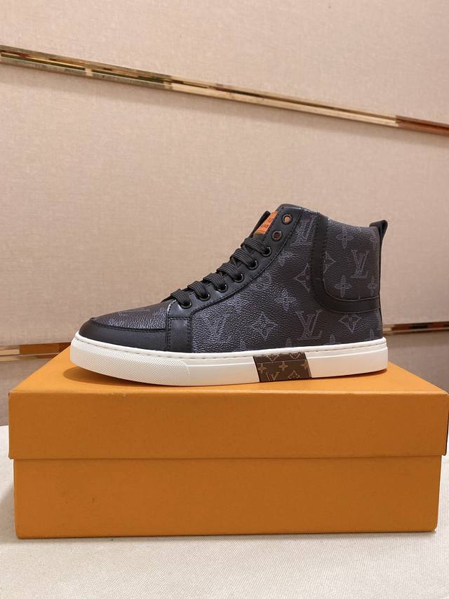 工厂价 Louis Vuitton 路易威登 Lv 顶级新款专柜同步发售，鞋面意大利进口头层牛皮，全进口羊皮内里，完全1比1复刻，鞋底：原厂特供原版底，独家活动