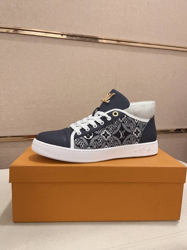 工厂价 Louis Vuitton 路易威登 Lv顶级新款专柜同步发售，鞋面意大利进口头层牛皮，全进口羊皮内里，完全1比1复刻，鞋底：原厂特供原版底，独家活动成