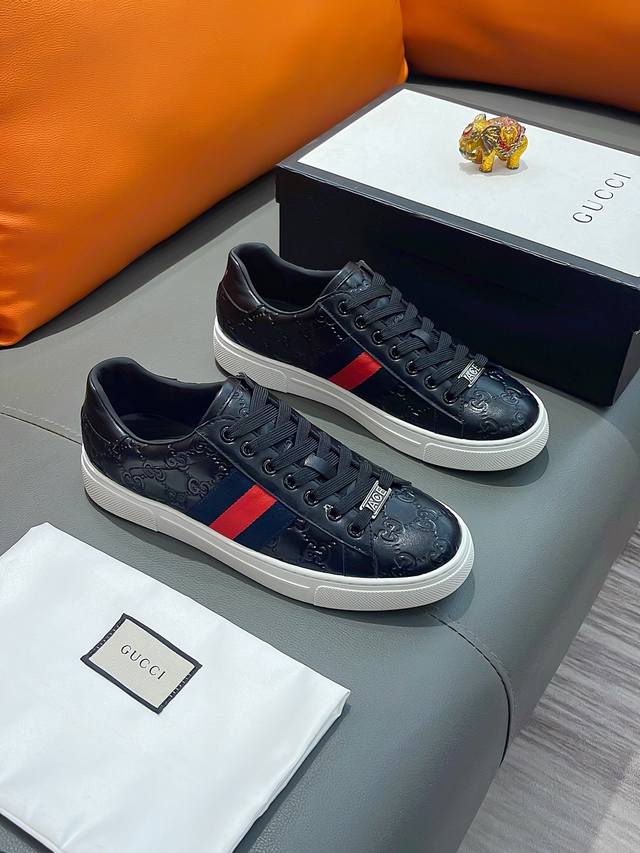 商品名称：Gucci 古驰 正规码数: 38-44 休闲鞋 商品材料：精选 牛皮鞋面，柔软羊皮内里；原厂大底。