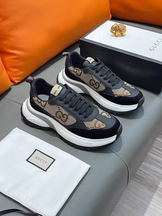 商品名称：Gucci 古驰 正规码数: 38-44 休闲鞋 商品材料：精选 牛皮鞋面，柔软羊皮内里；原厂大底。