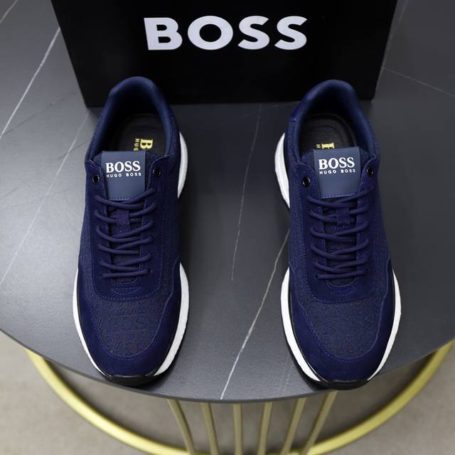 出厂价： 品牌：Boos 标准码：38-44 45订做 等级：官网同款 材料：原版皮面料 舒适透气内里 轻便耐磨大底 款式类别：男士时尚休闲鞋 跑步 运动鞋 尊