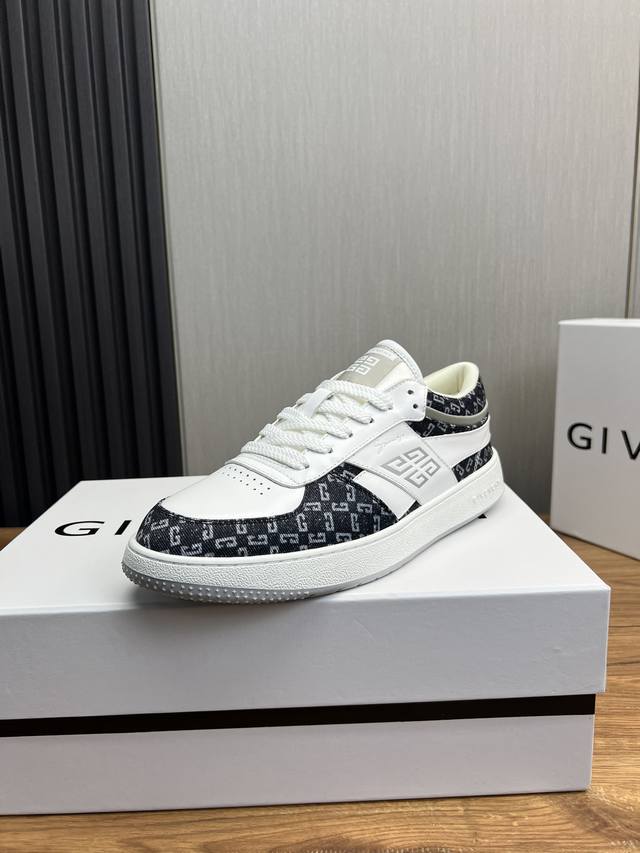 工厂价 Givenchy纪梵希 .男士新款时尚休闲板鞋热卖 进口牛皮.舒适羊皮内里 原版大底 脚感舒适 38-44码 45订做不退换