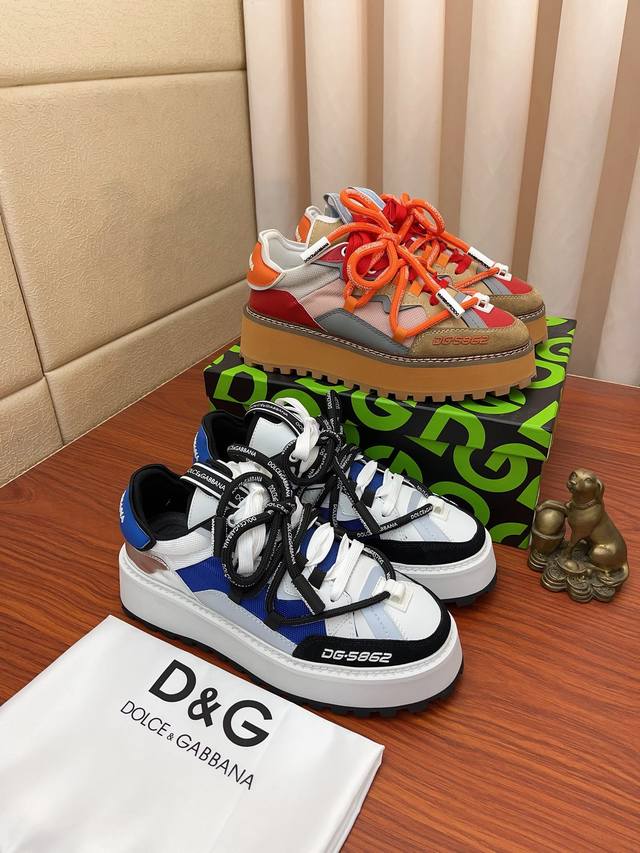 实价： Dolce＆Gabbana Dg 原版进口头层牛皮羊皮内里，上脚轻便、舒适 、百搭、原版特供大底深受潮流男士的青睐欢迎对比品质精致奢华，超a级别！版型对