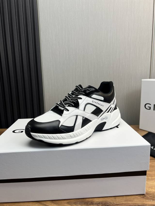 工厂价 Gv *Y～纪梵希.全新giv 1男士厚底增高休闲运动鞋，鞋面高品质小牛皮拼接透气布面制成！上脚效果帅气有型，增高4Cm，提升气场，鞋身撞色拼接设计，饰