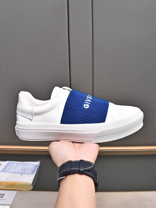 纪梵希 Givenchy 低帮 标准码：38-44； 45 46 可以定做 等级：官网同款 原单品质材料：原版小牛皮，搭配原版水染羊皮内里牛皮乳胶鞋垫 ，原版防