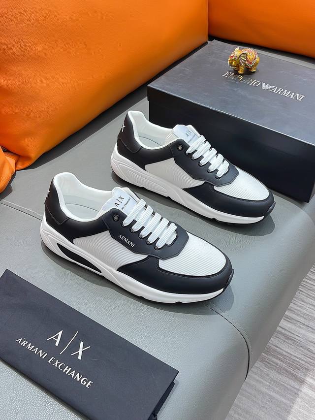 商品名称：Armani 阿玛尼 正规码数: 38-44 休闲鞋 商品材料：精选 牛皮鞋面，柔软羊皮垫脚；原厂特供大底。