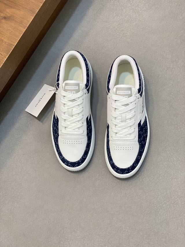 givenchy 纪梵希 -高端品质 原单 -鞋面；纳帕小牛皮、反绒小牛皮、鞋身丝印品牌logo -内里：水染羊皮 -大底：超轻tpr 橡胶; 成型大底 -超高
