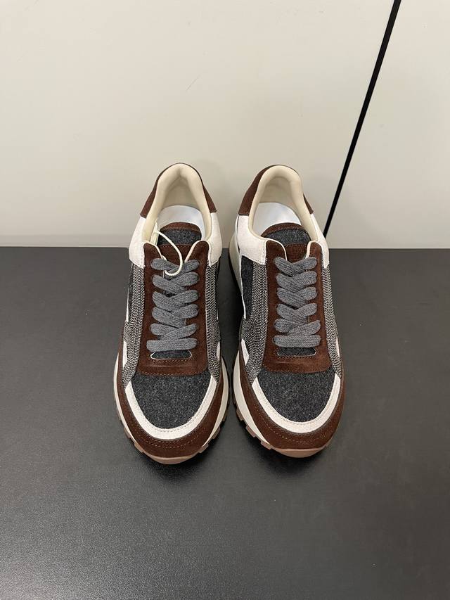 brunello Cucinelli 新款bc经典休闲鞋运动鞋系列单鞋 Bc是意大利知名品牌，极简主义风格，复古又高级！简约又大气，属于非常耐看的款式！高级百搭