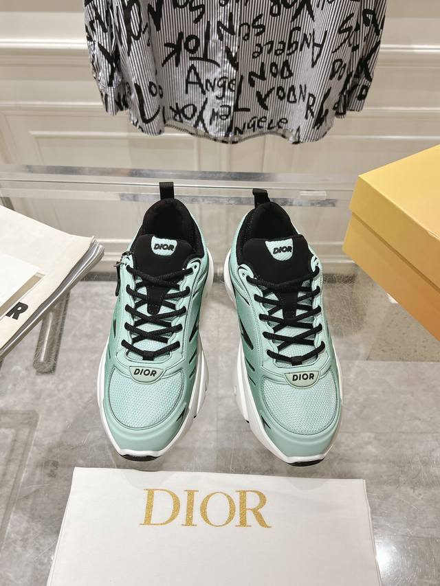 出厂 顶级版本dior 联名汉密尔顿 2025早春新款b44 Blade 情侣款运动鞋 原版一比一复刻购入多双原版开发唯一正确对版 全球限量发售888双周杰伦同