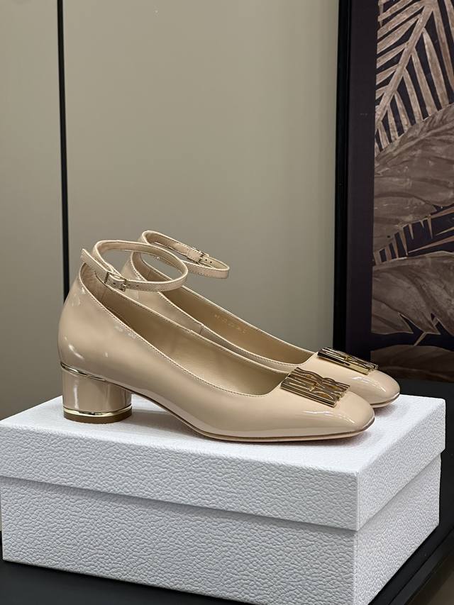 高品质 Miss Dio R Fw24 New Arrival～ D家24秋冬迪奥小姐 精致小单鞋新品 Missdior 五金扣件，好精致啊，小方头时髦复古！整