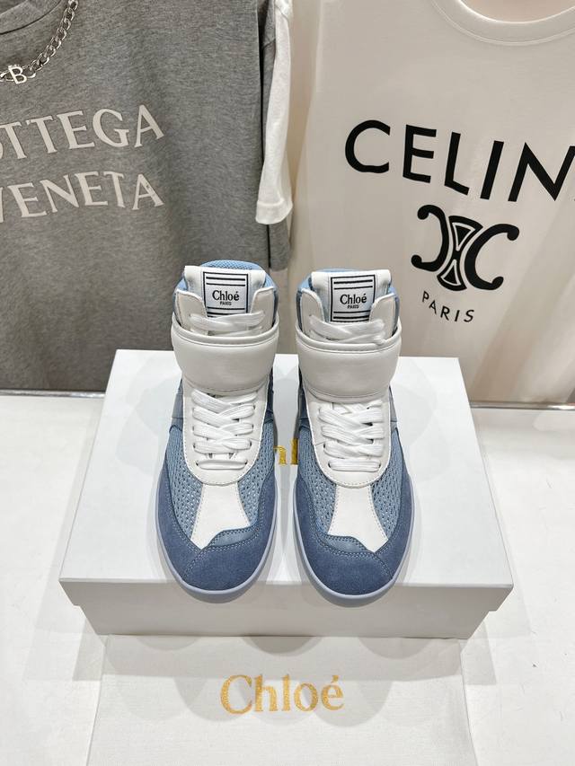 高版本出厂 网面 Chloe 克洛伊 New Arrival～蔻依25Ss全新kick小白鞋系列休闲跑步鞋运动鞋 设计理念源于拳击靴和芭蕾舞鞋的结合， 拳击和芭