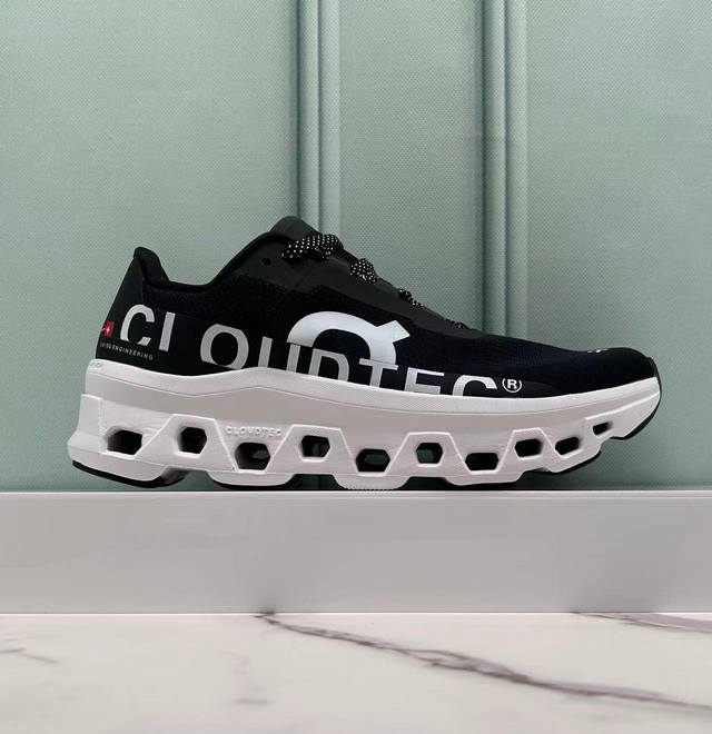 on 昂跑 小怪兽 Cloudmonster 纯原版本 新款男女运动鞋 轻量透气 减震回弹力十足 镂空modo大底 Size:36 36.5 37 38 38.
