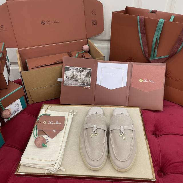代购级别 Loro Piana* Fw24经典乐福鞋休闲鞋 诺悠翩雅lp奢华品牌 低调富人的不二选择！ 简约高级 低调奢华 随性好穿，舒适度满分 莞产lp代购级