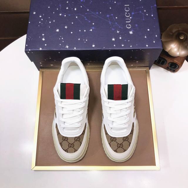 工厂 Gucci 情侣款 最高版本古奇爆款 专柜同步发售 ，，鞋面采用进口牛皮，舒适羊皮内里，脚感一级棒，原版轻便减震加厚发泡大底，简约拼色，百搭帅气，码数：女