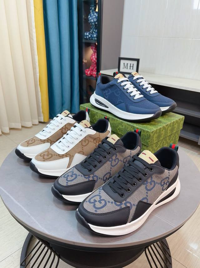 出厂价 Gucci 古奇新款系带休闲男鞋抢先上市，材料做工完胜市场所有版本 最高品质出货头层牛皮配进口原版穿孔材料真皮内里，私模软质大底，上脚舒适度高、进口专用