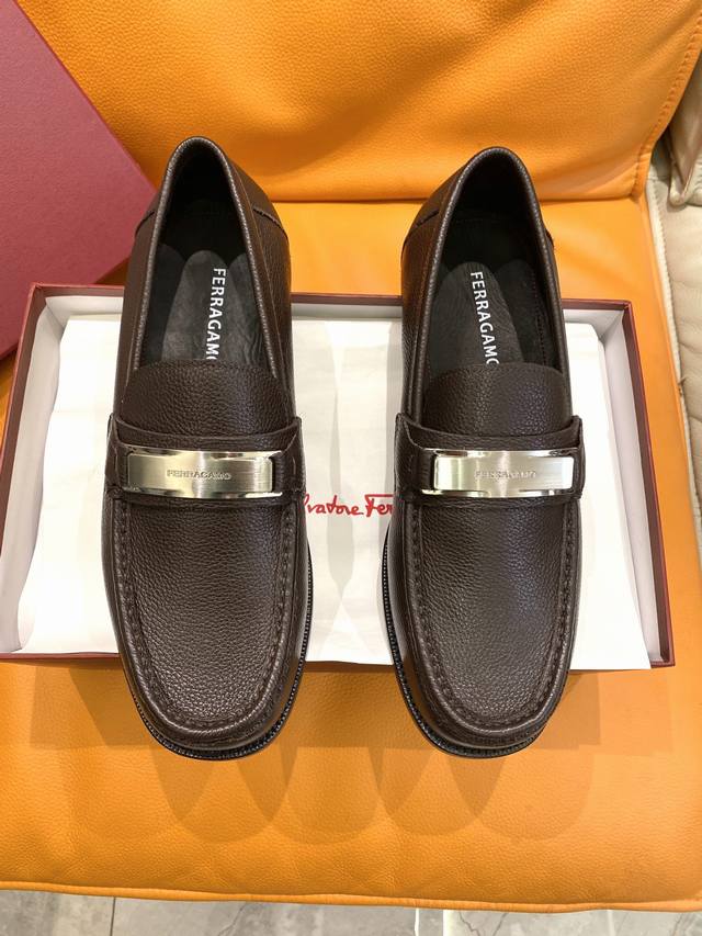 新品salvatore Fer*_商务休闲鞋乐福鞋原单正品代购货！原版进口顶级牛皮 品牌logo五金进口牛皮内里 垫脚原版真皮大底！Size：38-44 45.
