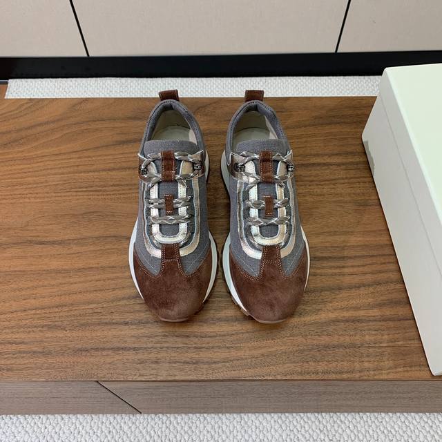 Brunell* Cucinell* 新款休闲运动鞋 鞋面采用进口牛绒纯手工串联珠链配饰！内里垫脚是高密斜纹棉布，原版开模大底！上脚超舒适码数：35-42 35