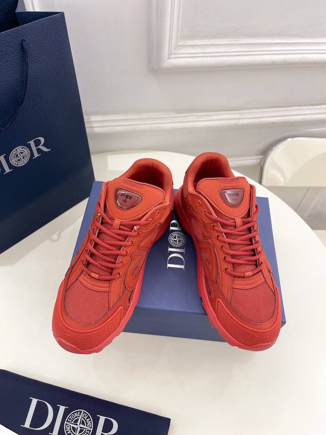 Dior 迪奥 252025 早春新款 顶级版本专柜主打新款 石头岛联名b30系列情侣款休闲鞋 运动鞋 硬货上新代购级别！高级感十足！国内外博主刷爆的一款，复古