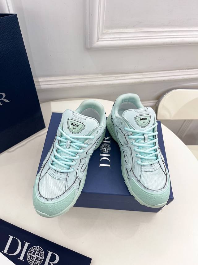 Dior 迪奥 252025 早春新款 顶级版本专柜主打新款 石头岛联名b30系列情侣款休闲鞋 运动鞋 硬货上新代购级别！高级感十足！国内外博主刷爆的一款，复古