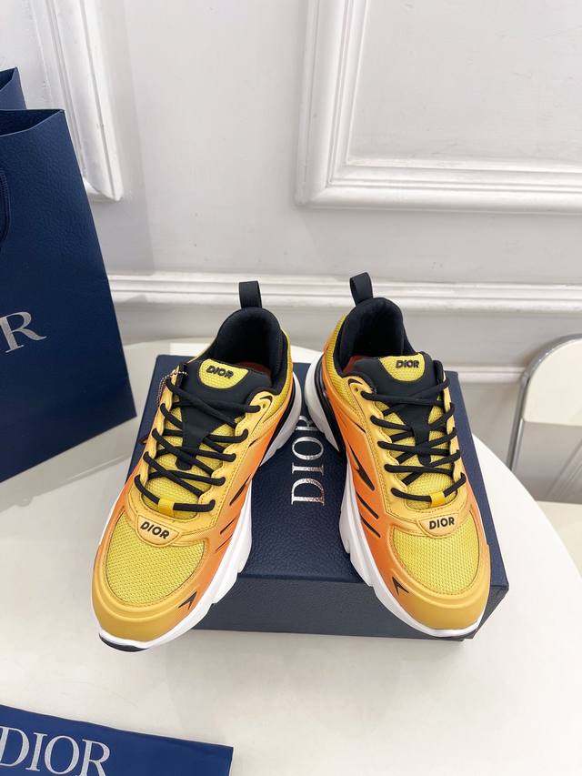 Dior 迪奥 252025 早春新款 顶级版本专柜主打新款 B44 Blade 网眼织物运动鞋休闲鞋 硬货上新代购级别！高级感十足！国内外博主刷爆的一款，复古