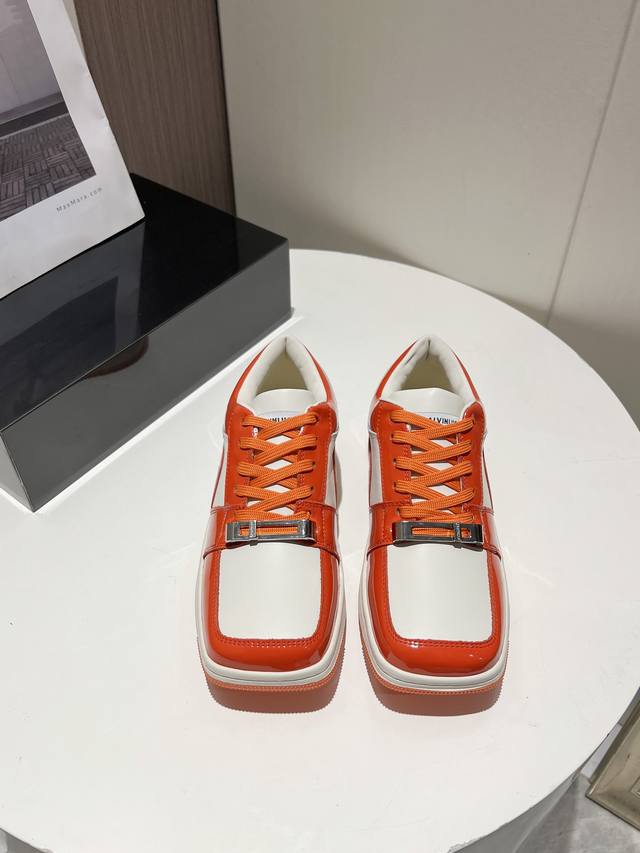 Calvinluo I Cube Sneaker潮牌 方块鞋 低帮休闲方头运动鞋 滑板鞋 球鞋从经典双色运动鞋的设计元素出发calvinluo将休闲运动鞋的标识