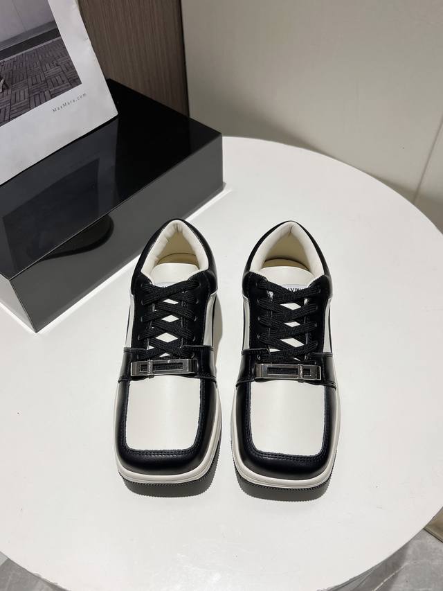 Calvinluo I Cube Sneaker潮牌 方块鞋 低帮休闲方头运动鞋 滑板鞋 球鞋从经典双色运动鞋的设计元素出发calvinluo将休闲运动鞋的标识