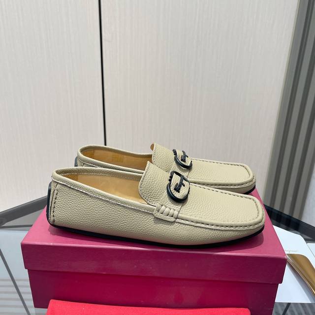 Ferragamo 高端品质头层小牛皮牛皮内里尺码38-45