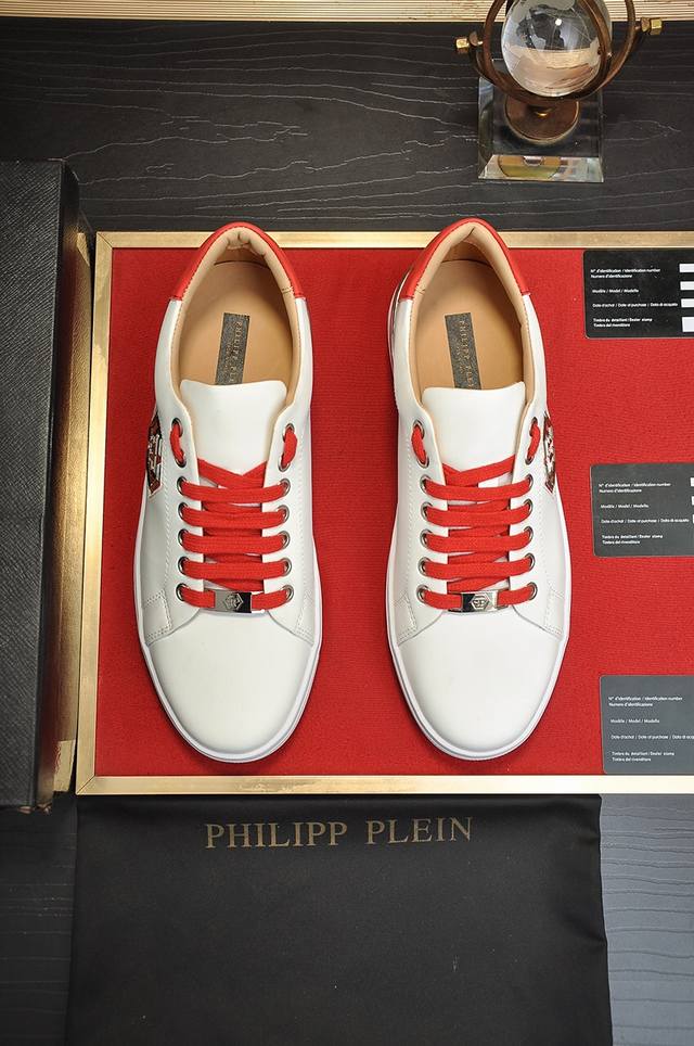 出厂价 Philipp Piein 全牛皮内里 菲利普普萊茵 官网最新款原版开模，面料：原版头层粒面小牛皮，原版五金轱辘头，裡料：牛皮内里做工精细，完美楦型，码