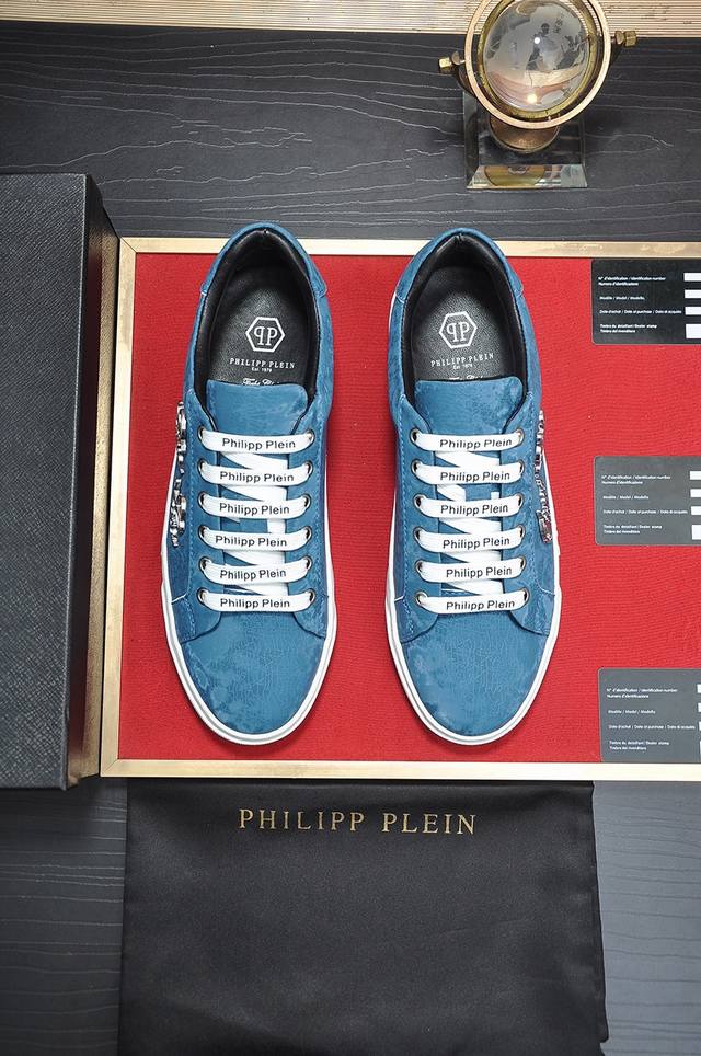 出厂价 Philipp Piein 全羊皮内里 菲利普普萊茵 官网最新款原版开模，面料：原版头层粒面小牛皮，原版五金轱辘头，裡料：羊皮内里做工精细，完美楦型，码