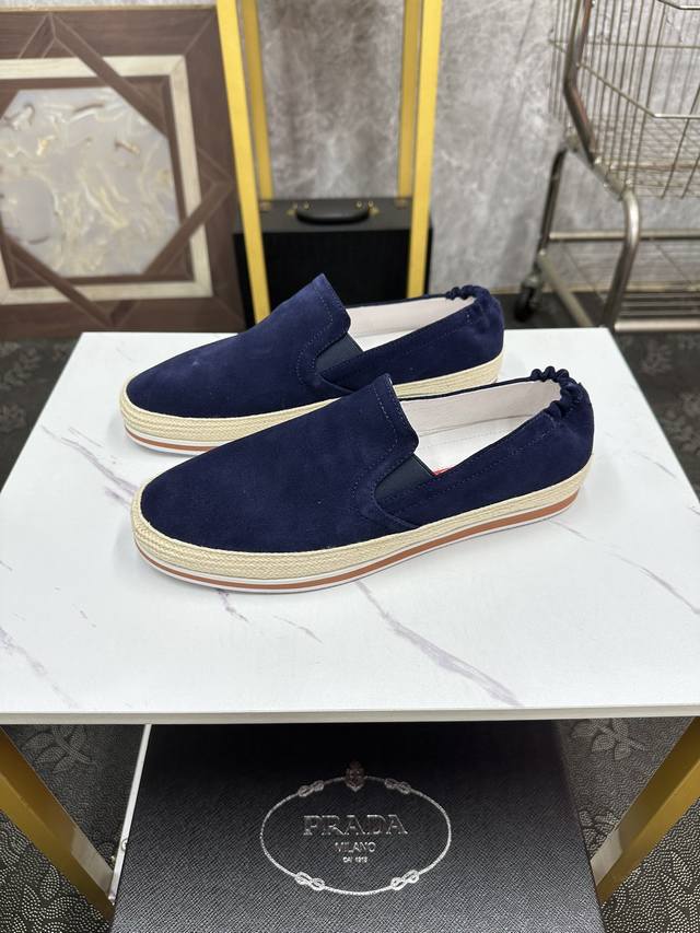 Prada-普拉达 奢牌运动休闲鞋，进口原版反绒牛皮材质，羊皮内里 高档舒适，原版大底轻盈耐磨！纯手工制作，细节决定品质！39-44 45定做不退换 Hh