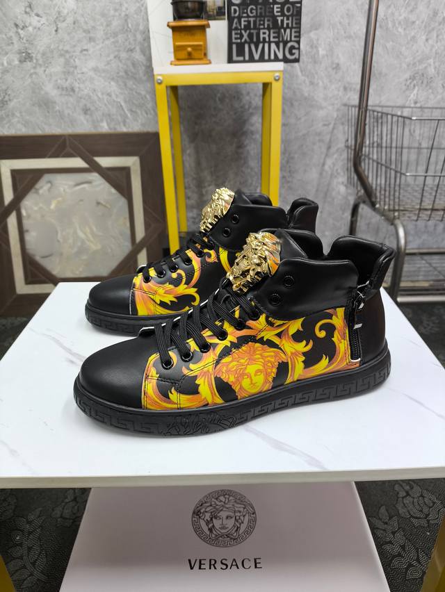 Versace-范思哲 官网同步 专柜品质 时尚简约经典款 进口原版牛皮面料 真皮内里 原版大底 尺码 Size :38-44 45定做不退换 Hf