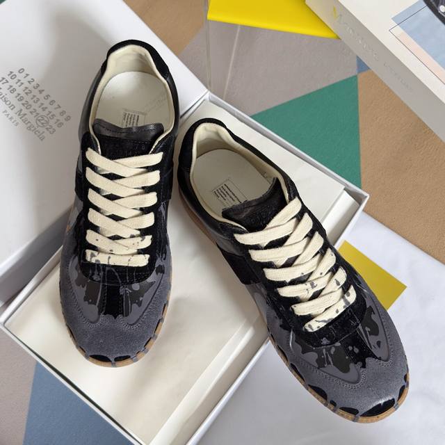工厂价： 顶级版本Maisonmargiela Mm6 马吉拉 情侣款 德训鞋 休闲 运动鞋原版购入开发 做货 鬼才设计师品牌，一个轻奢品牌 这一款德国训练鞋延