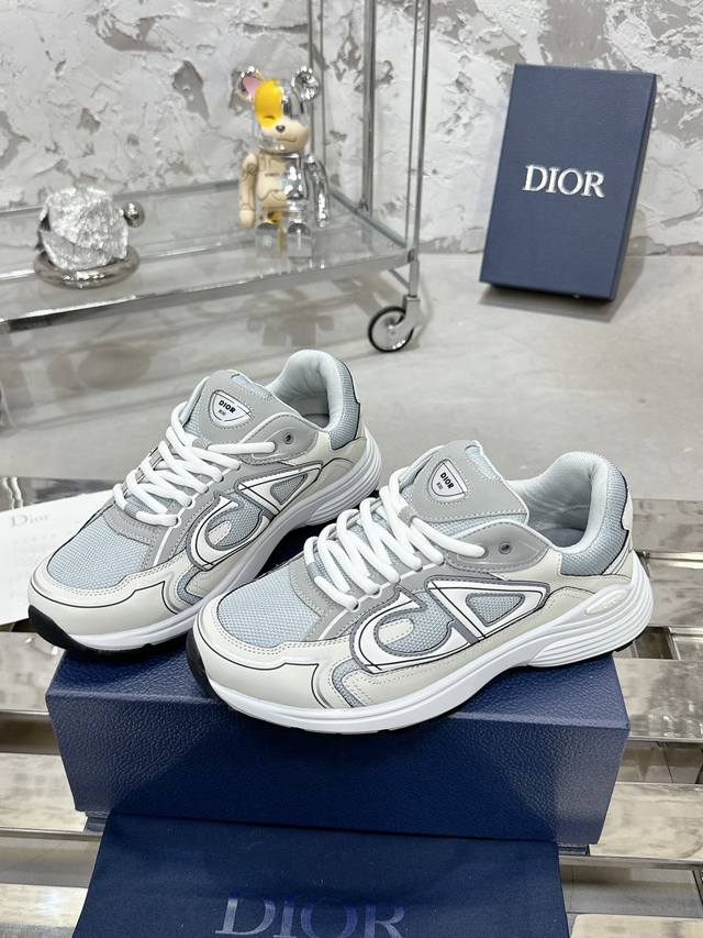工厂价： 高版本Dior 迪奥最新配色b30系列 反光 老爹运动鞋原版8690购入开发 做货 全新b30运动鞋 顺应复古市场的趋势的 Dad Shoes风格鞋款