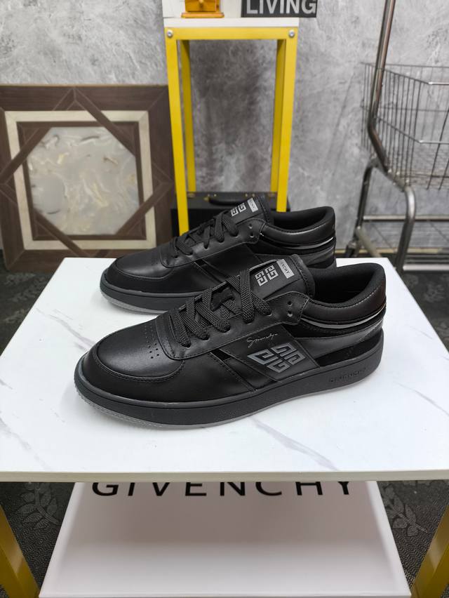 Givenchy 纪梵希 新款 专柜同步 人手一双 不容错过 专柜买版 完全1:1 开模定制顶级版本 原版展示提供对比 让大货做到和原版0区别 实物和图片来见证
