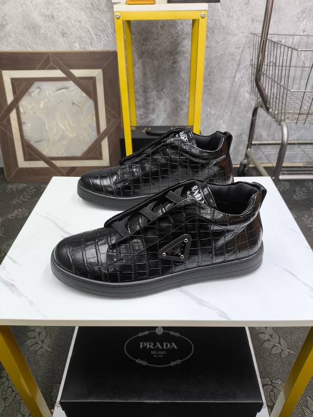 Prada-普拉达 官网同步 专柜品质 欧洲走秀款 鞋面进口原版牛皮面料 简而不凡 奢而不华 此款演绎着恰到好处 真皮内里 羊皮内里 特供大底 尺码 Size