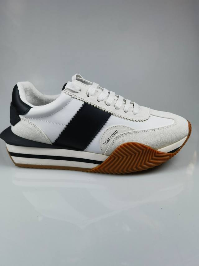 工厂价： 汤姆 Tom Ford 美国复古轻奢 情侣款size：35-44 Tom Ford设计师曾经是古888驰的设计师，来自美国品牌，贸易单，国内罕见，不易