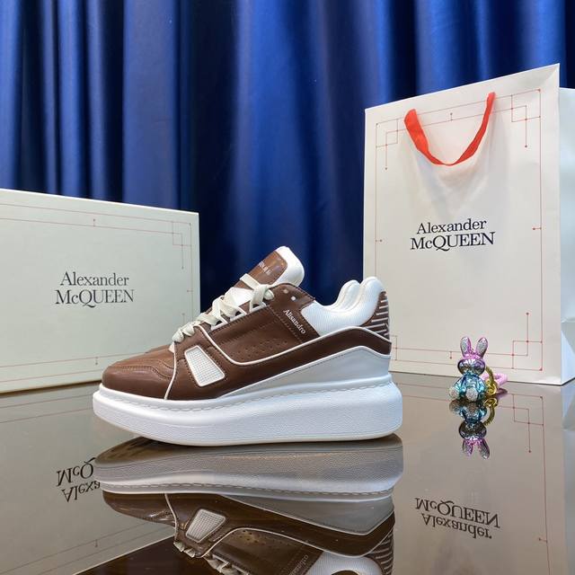 麦昆alexander Mcqueen 情侣款 Size： 女35-40男39-45 女40.男45 订做Lv. 麦昆alexander Mcqueen第一次合