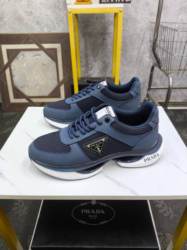Prada-普拉达 官网同步 专柜品质 欧洲走秀款 鞋面进口原版牛皮面料 简而不凡 奢而不华 此款演绎着恰到好处 真皮内里 羊皮内里 特供大底 尺码 Size
