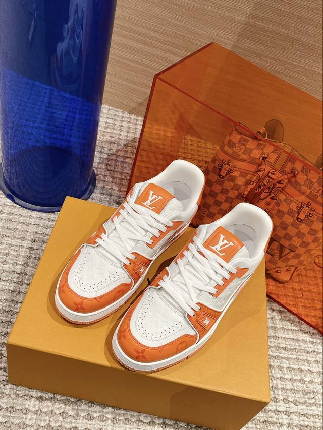 Lv Trainer 新款新配色情侣款 彩色拼皮压花工艺 时尚百搭四季不过时款码数：35-46 女40，男46定制