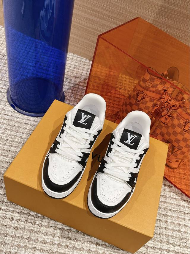 Lv Trainer 新款新配色情侣款 彩色拼皮压花工艺 时尚百搭四季不过时款码数：35-46 女40，男46定制