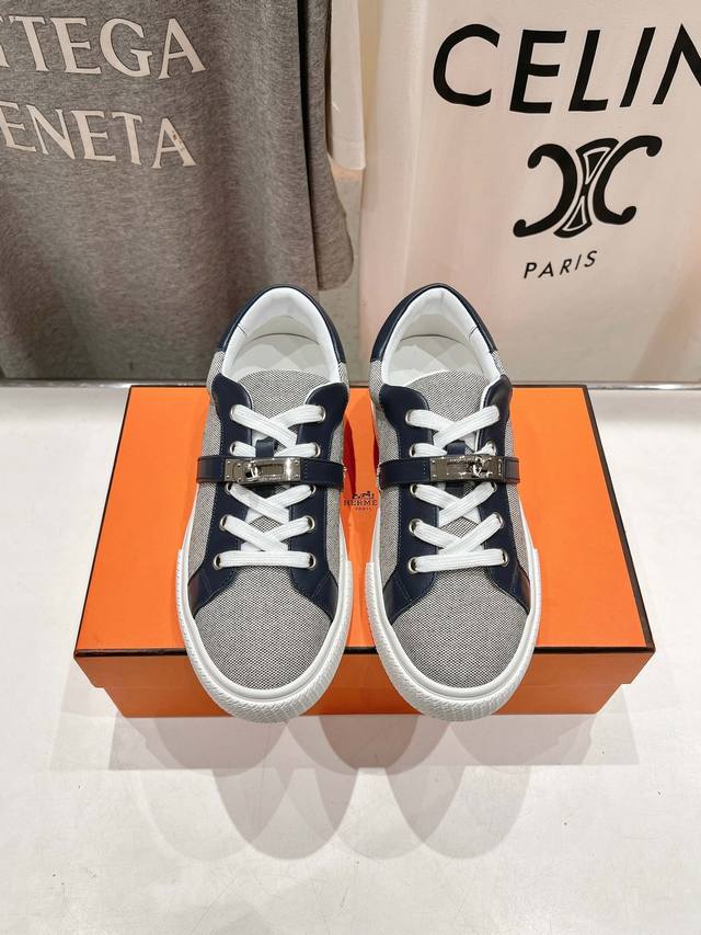 高版本出厂 男码+10 情侣款Hermes 爱马仕h家25Ss新款情侣系带运动休闲鞋经典休闲风格+H家经典五金扣设计，经典耐看！原版倒模楦型，极致1:1形体，进