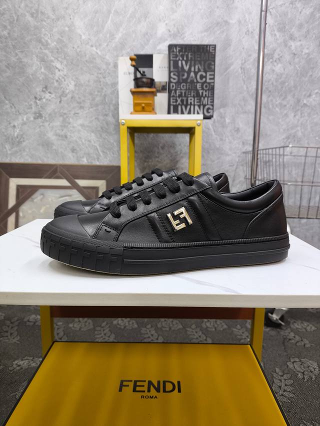 Fendi 芬迪 官网同步 专柜品质 欧洲走秀款 鞋面进口原版飞织面料 简而不凡 奢而不华 此款演绎着恰到好处 真皮内里 羊皮内里 特供大底 尺码 Size :