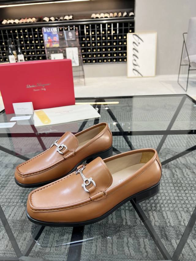 F顶级代购 菲 炸街男神皮鞋系列，专柜同步发售原厂配置，意大利进口小牛皮，进口水染牛里 ，鞋底：原厂特供原版底超级舒适，原厂跟单货，亚高品质可随意进出专柜，欢迎